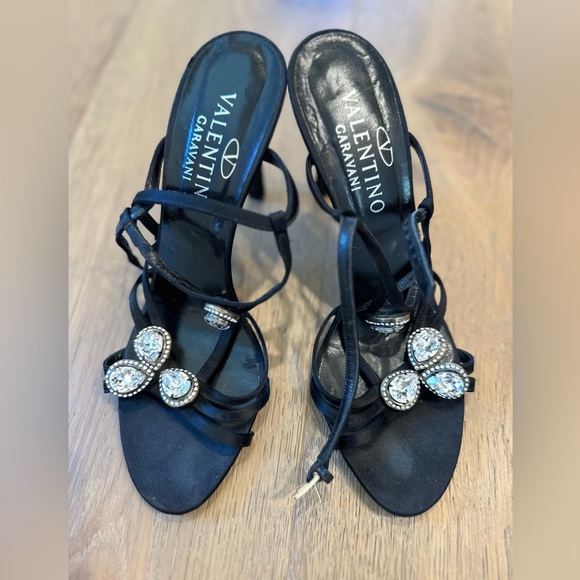 Valentino black evening pumps with crystals - Picture 2 of 6